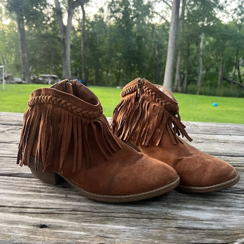 Girls’ Brown Suede Fringe Ankle Boots Tan Cowgirl Size5